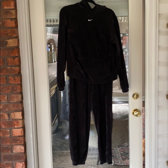 nike suede sweatsuit